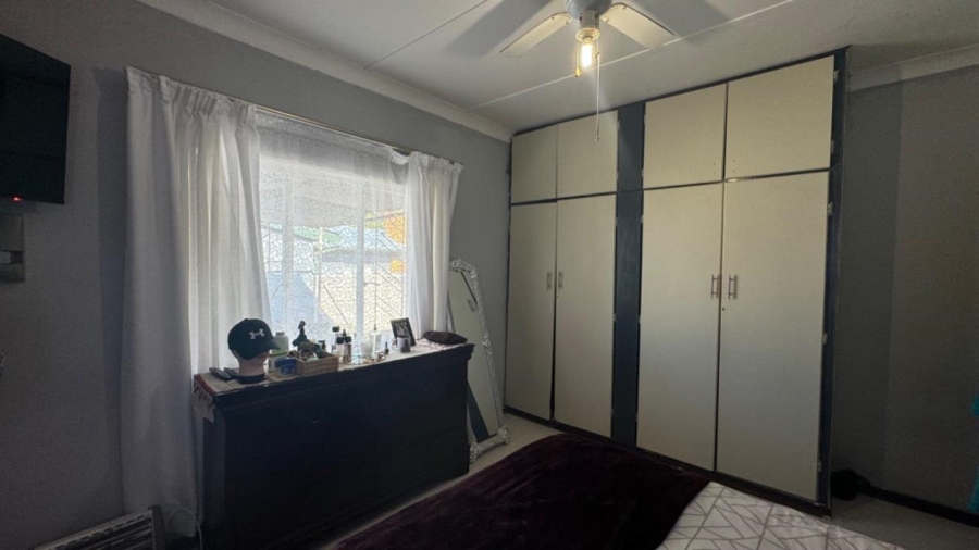 3 Bedroom Property for Sale in Beaconsfield Northern Cape